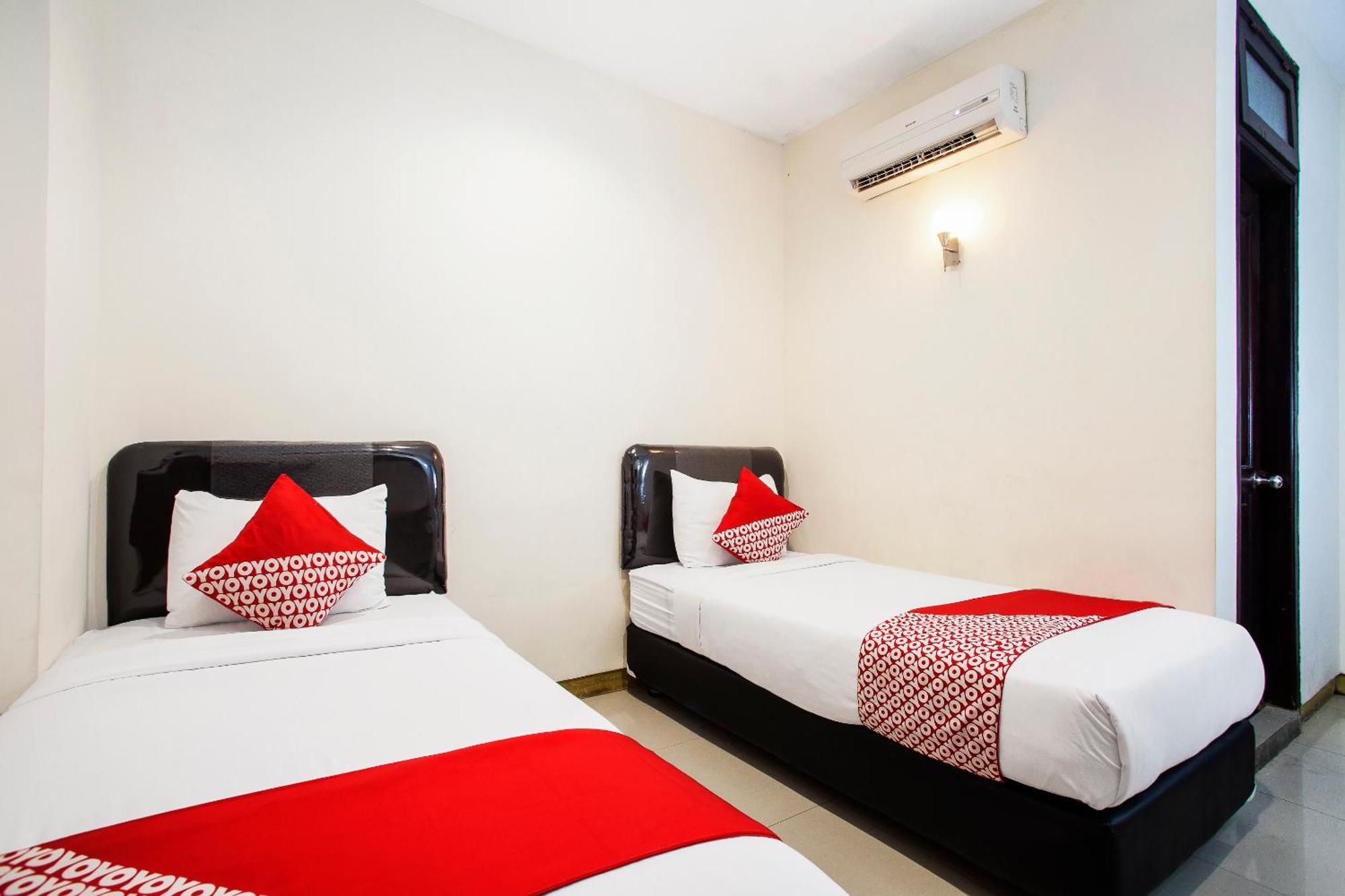 Hotel O Genteng Near Genteng Market Formerly Uno Hotel Surabaya Exterior foto
