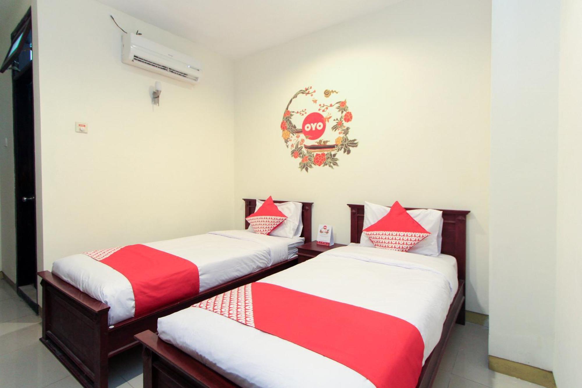 Hotel O Genteng Near Genteng Market Formerly Uno Hotel Surabaya Exterior foto