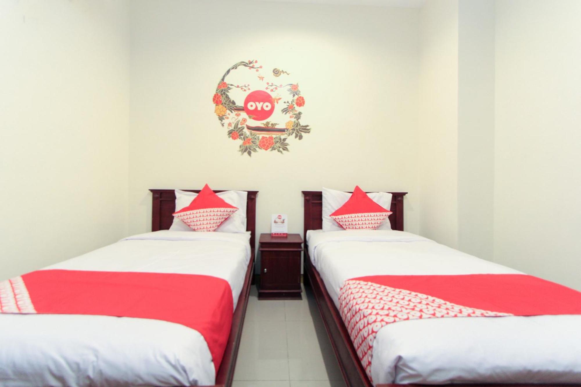 Hotel O Genteng Near Genteng Market Formerly Uno Hotel Surabaya Exterior foto