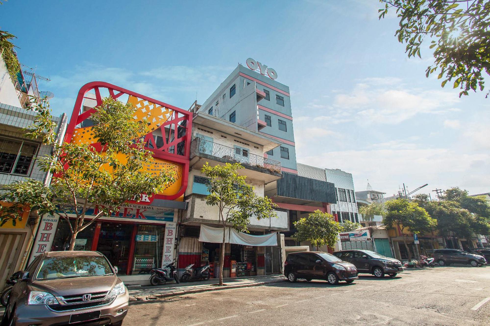 Hotel O Genteng Near Genteng Market Formerly Uno Hotel Surabaya Exterior foto